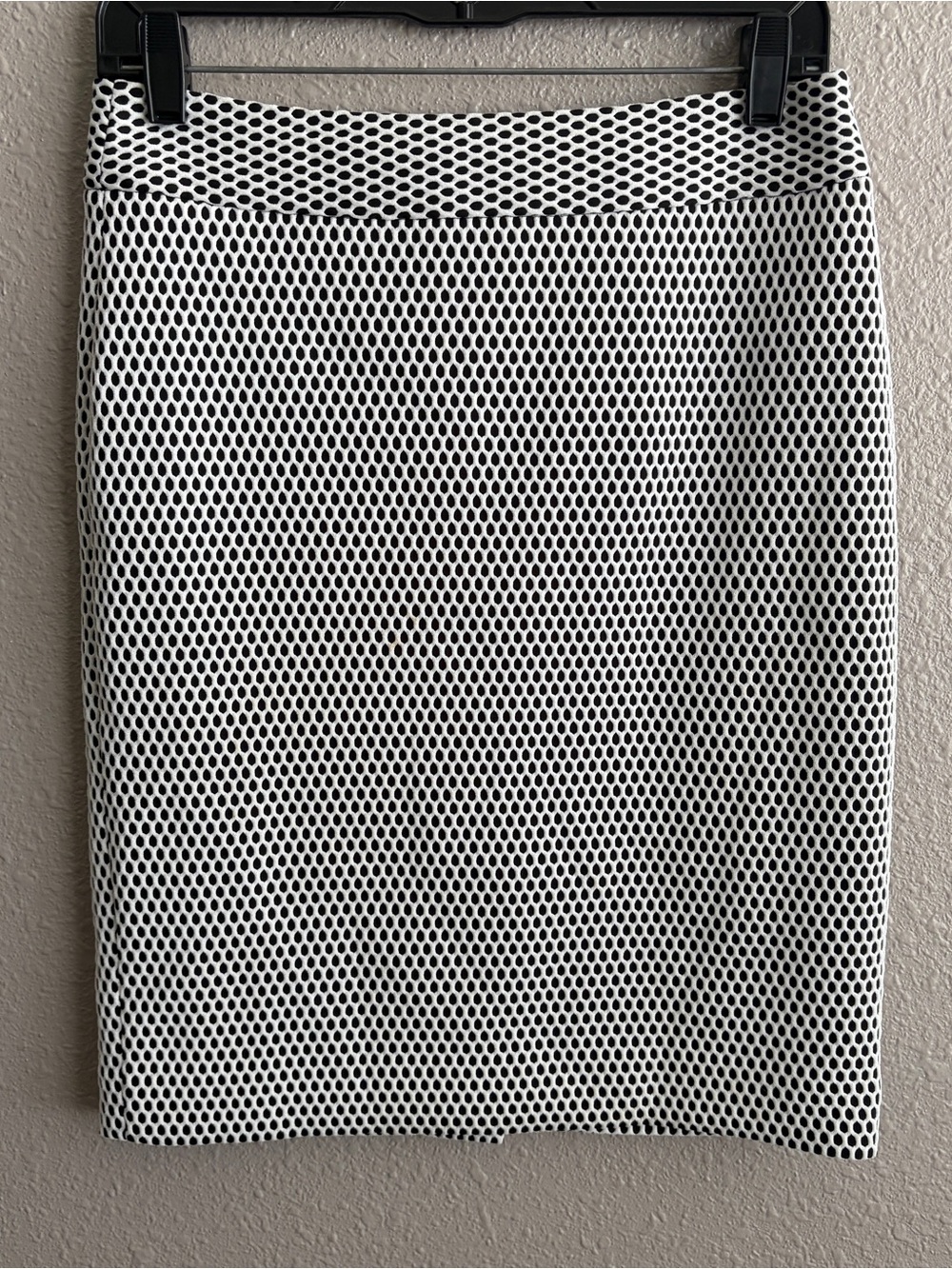 Banana Republic White Black Pencil Skirt Honeycomb Mesh Pattern